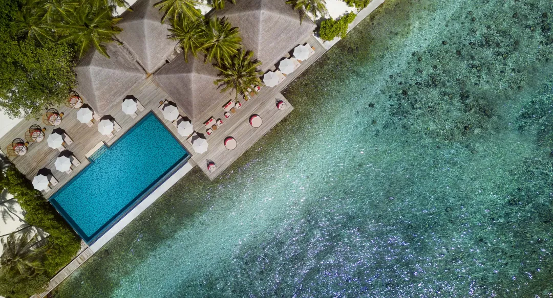 4 Anantara Veli - Swimming Pool Aerial View