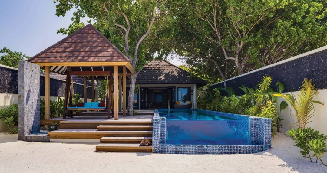 Kanifushi Grand Pool Villa - Pool View