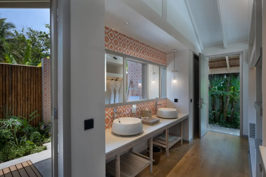 Two Bedroom Family Beach Villa - Bathroom