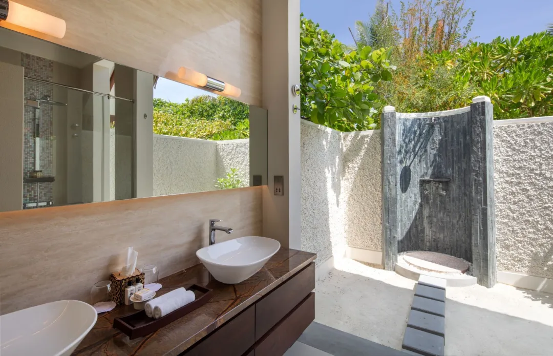 Two Bedroom Family Pool Beach Villa - Outdoor Bathroom