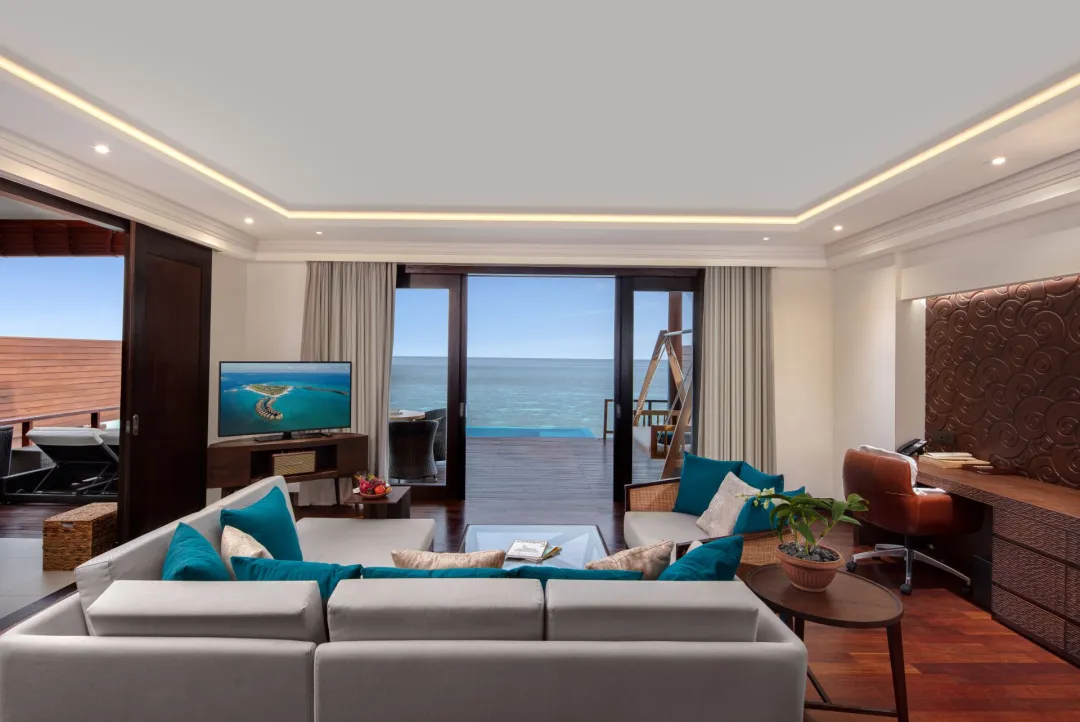 Overwater Ocean Suites with Infinity Pool - Seating Aeria