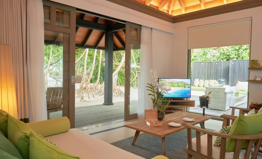 Deluxe Beach Villa with Family Private Pool - Seating Aeria
