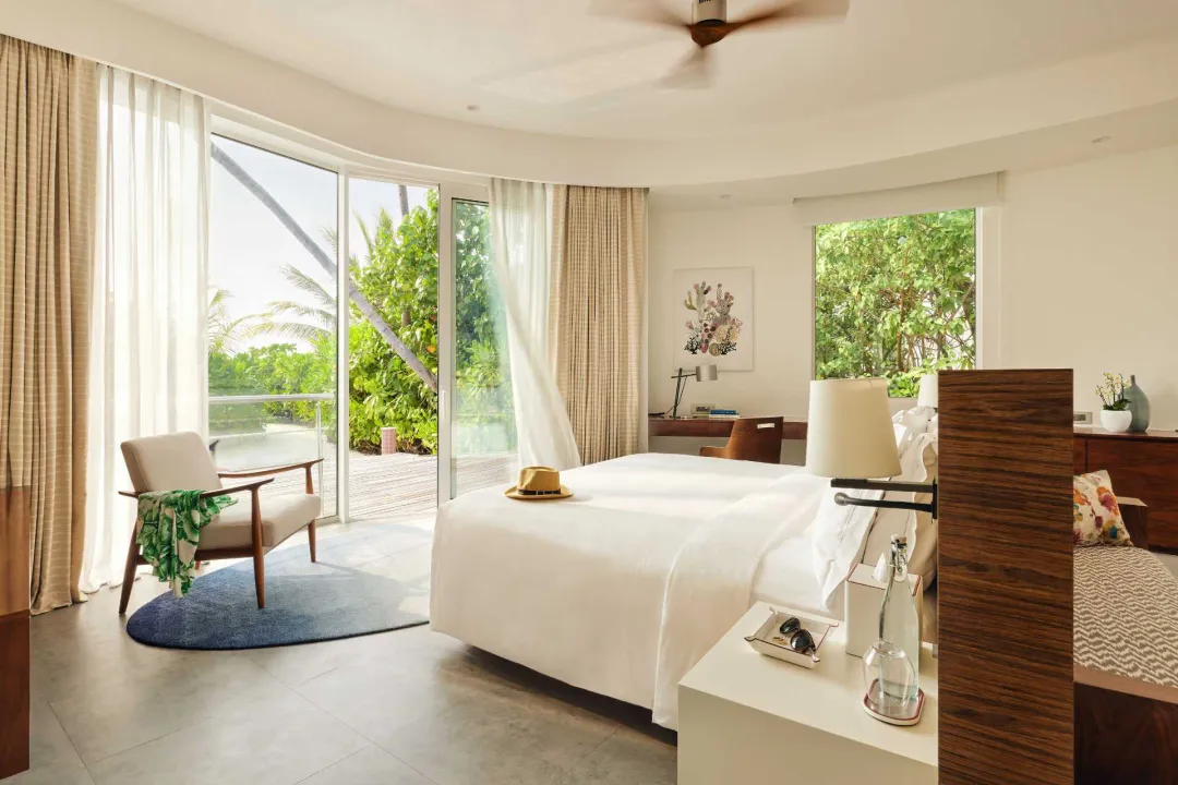 Beach Villa with Pool - Bedroom