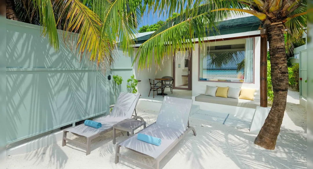 Deluxe Beach Villa - Garden Lounge