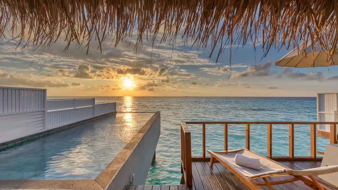 Ozen Life Maadhoo - Sunset View with Pool