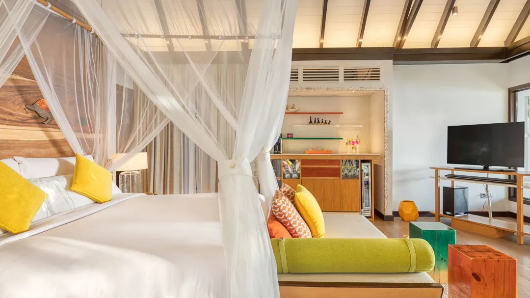 Earth Villa with Pool - Bedroom with View