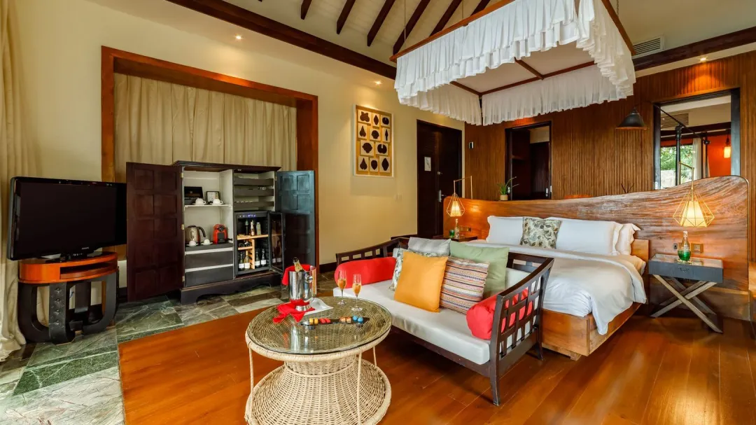 Earth Pool Villa Sunrise - Bedroom