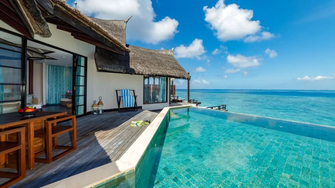 Ocean Pool Suite - Pool View