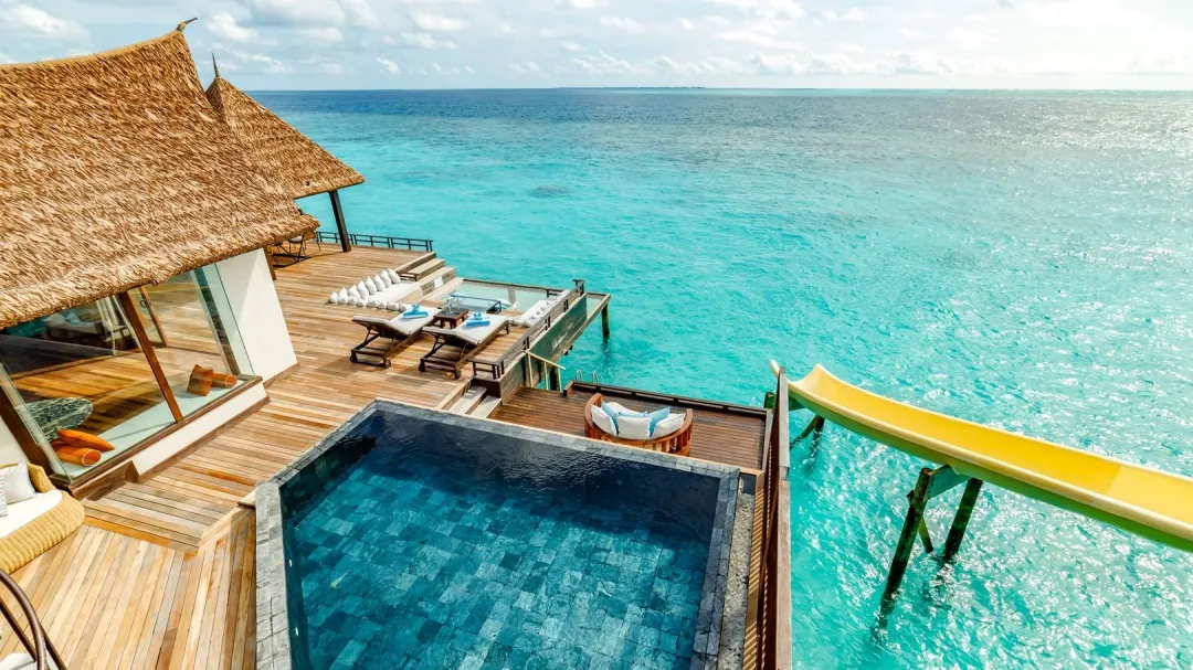 Ocean Pool Reserve With Slide - Pool Over View