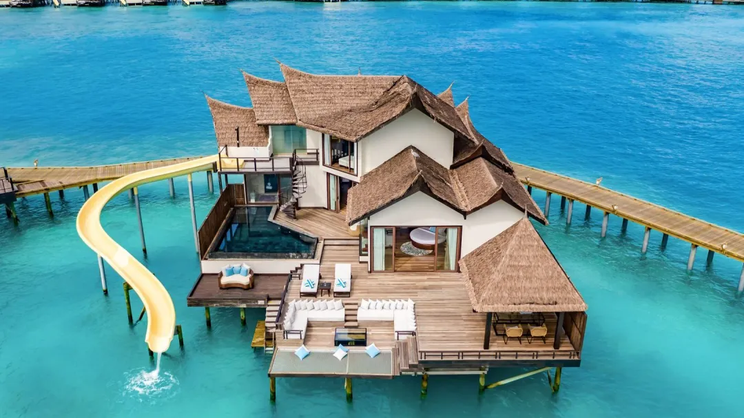 Ocean Pool Reserve With Slide - Over View