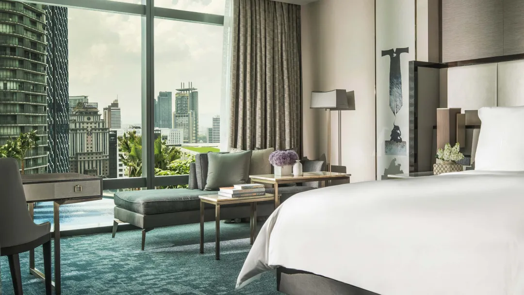 Club Premier Park View Room