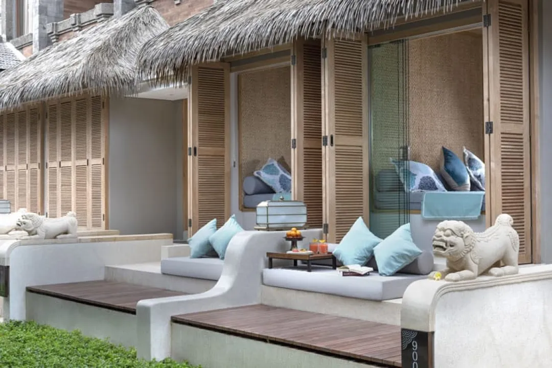 MANDIRA CLUB SUITE TERRACE SEATING