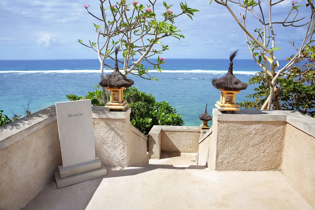Samabe Bali Suite & Villa - Terrace with Sea View