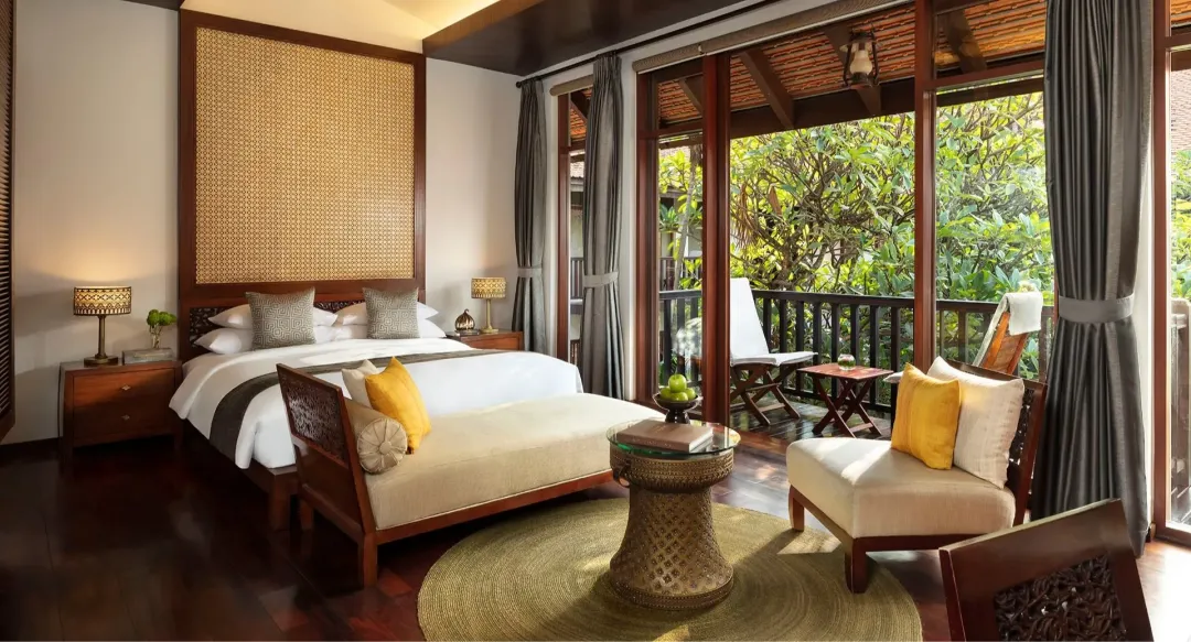 Suite - Bedroom