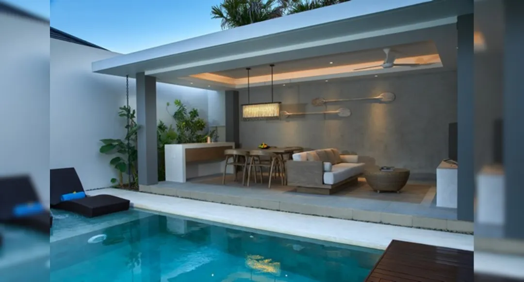 Three Bedroom Deluxe Pool Villa - Pool with Lounge