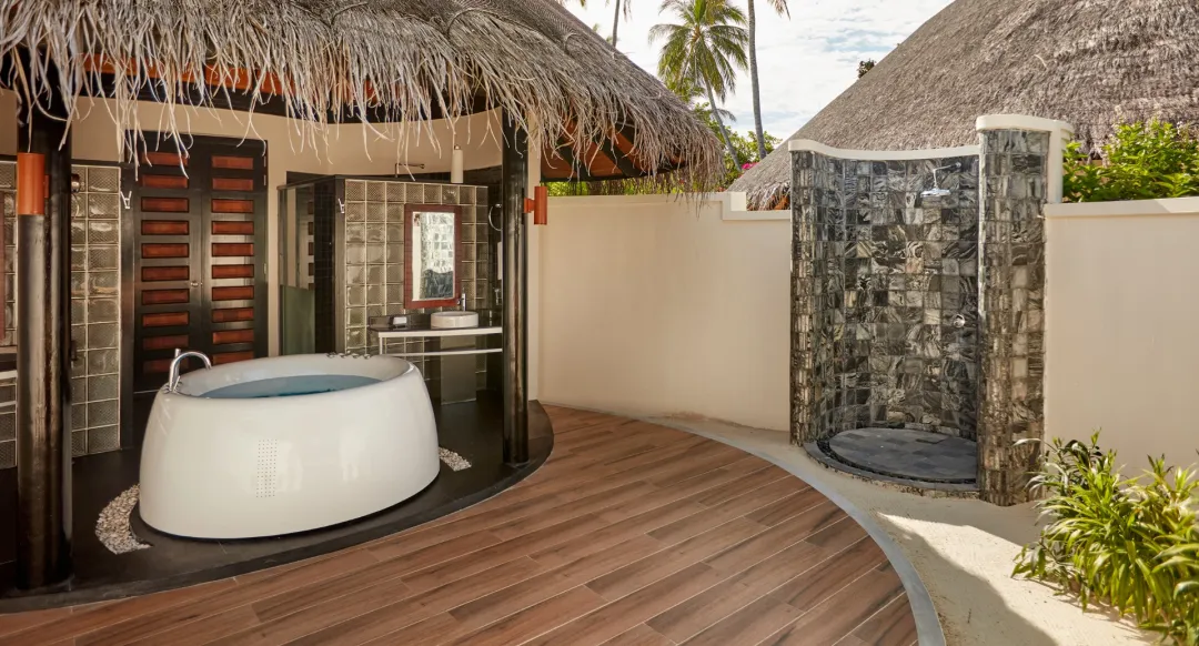Deluxe Beach Villa - Bathroom
