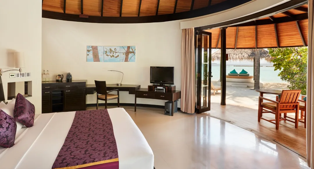 Deluxe Beach Villa - Bedroom