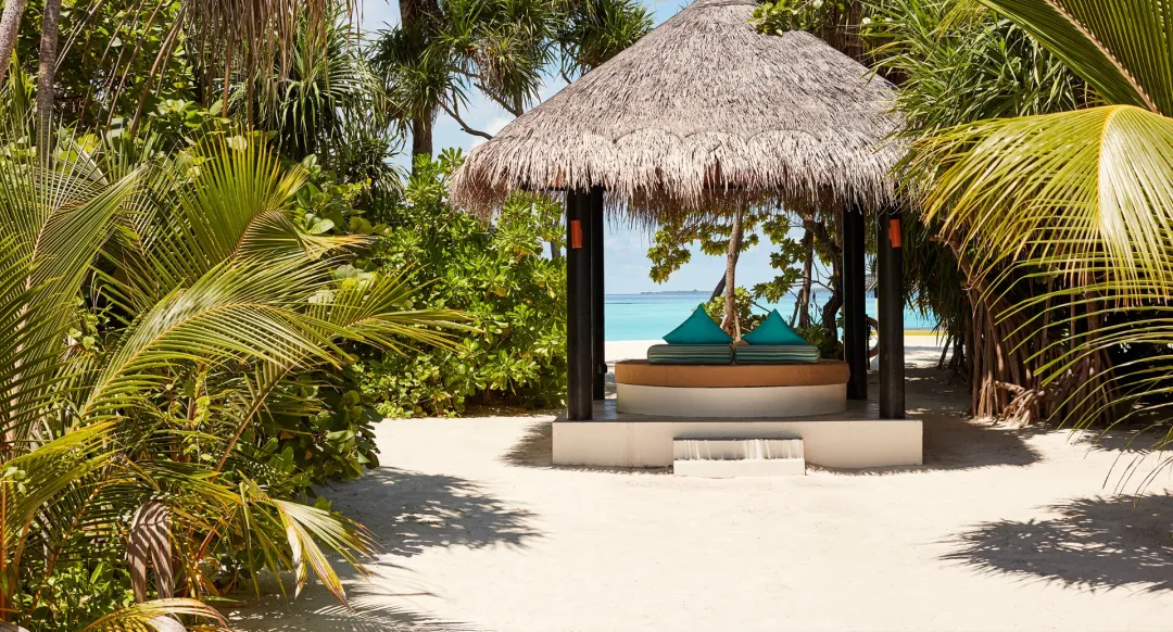 Pool Beach Villa - Cabana View
