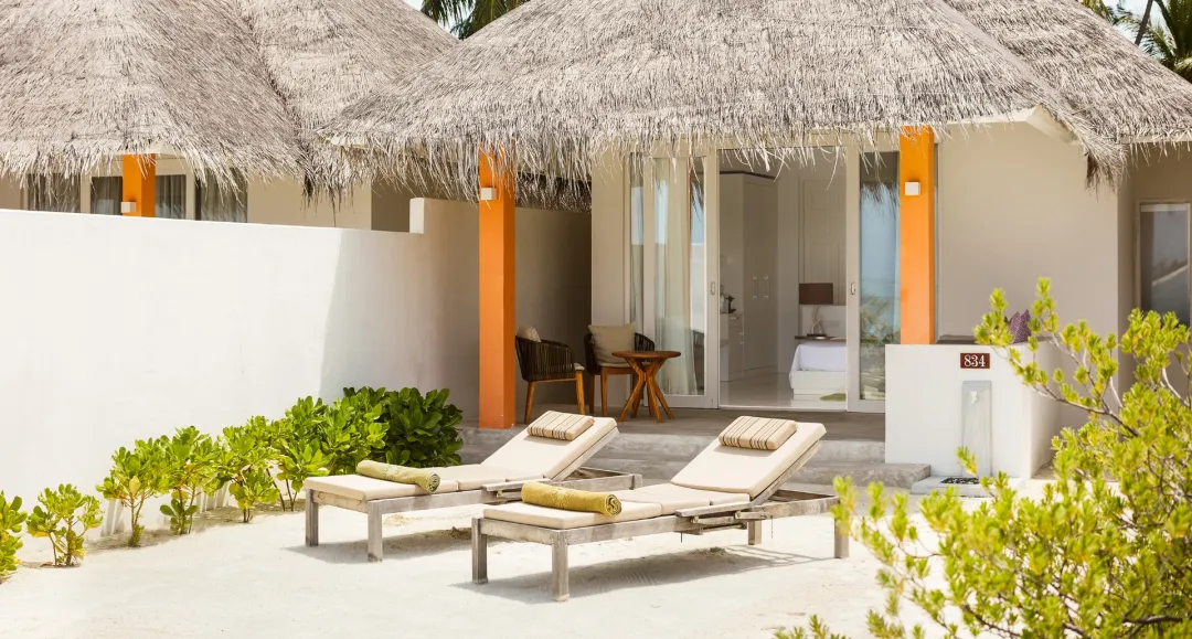 Grand Beach Villa - Garden Lounge