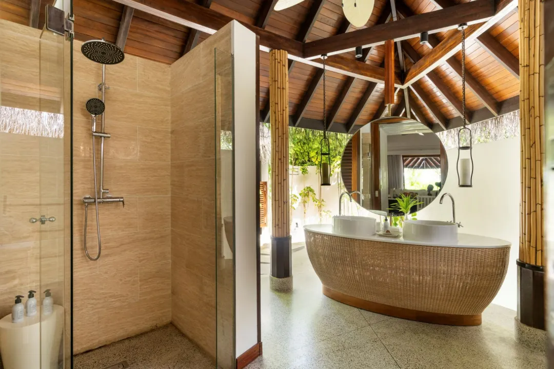 Two Bedroom Beach Villa - Bathroom