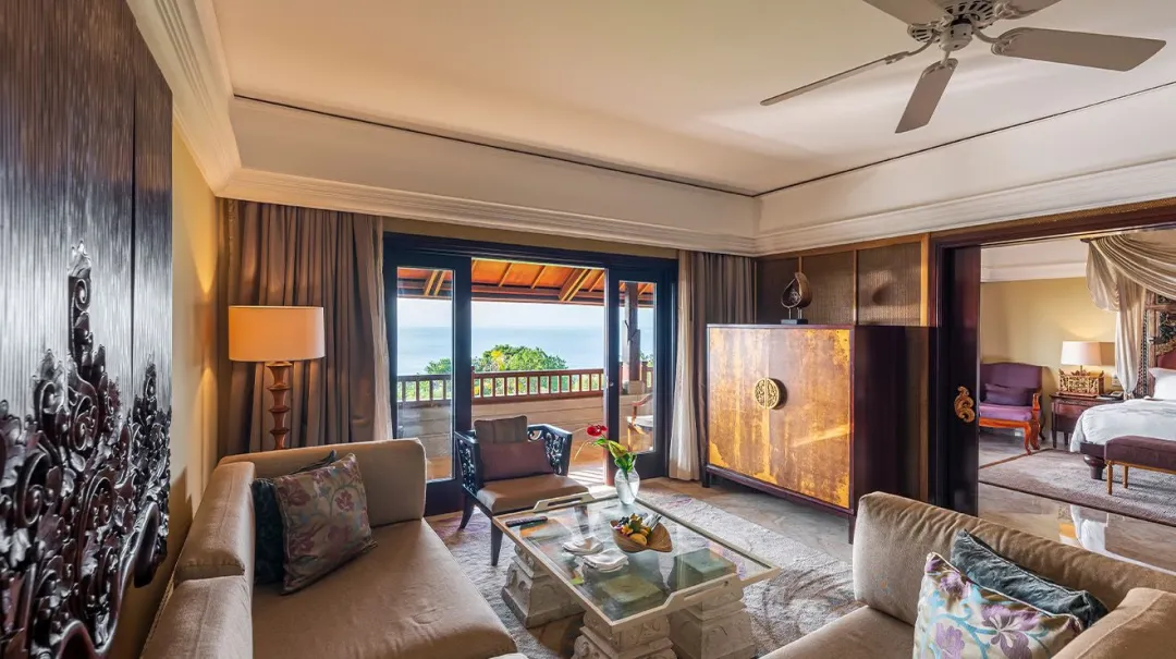 Ocean View Suite - Living Room