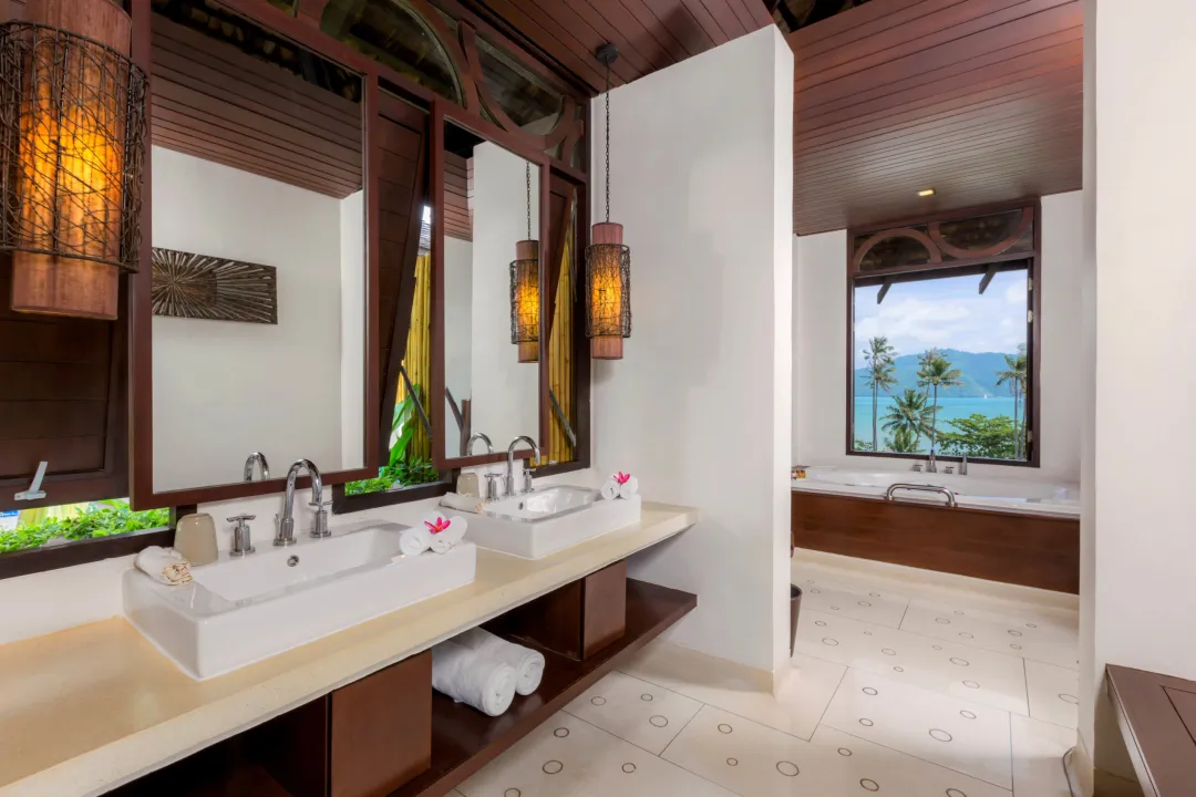 Deluxe Seaview Villa - Bathroom