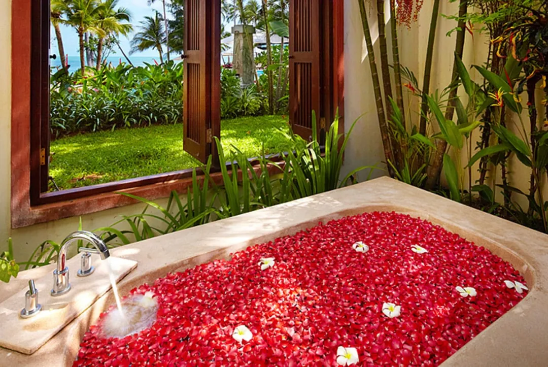 Presidential Suite - Bath Tub