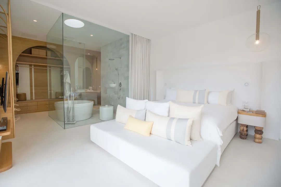 Garden Deluxe Balcony - Bedroom