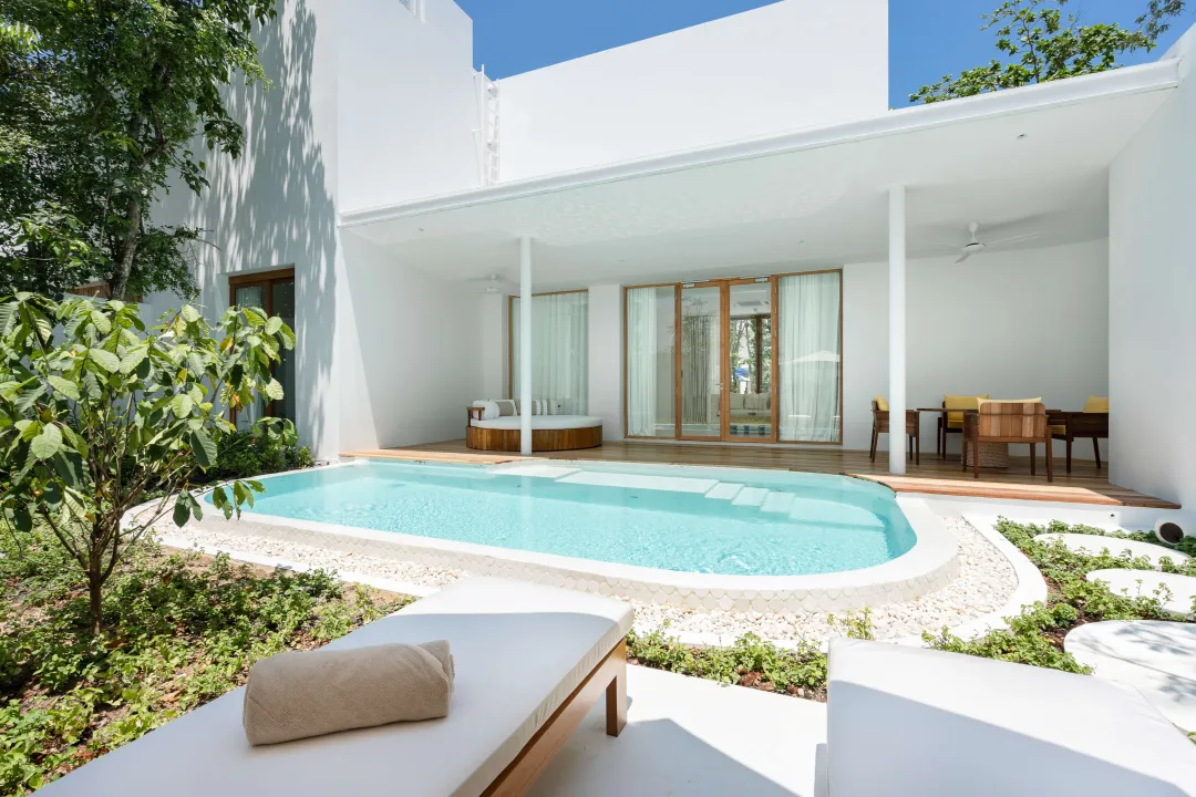 Garden Two Bedroom Family and Friends Grand Villa - Pool View