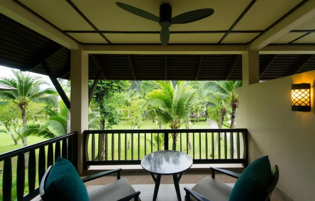 Garden Pavilion - Balcony with Garden View