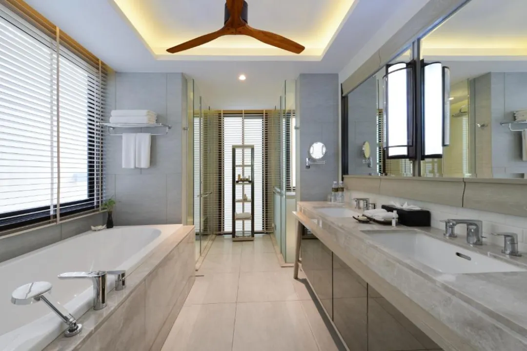 Terrace Suite - Bathroom