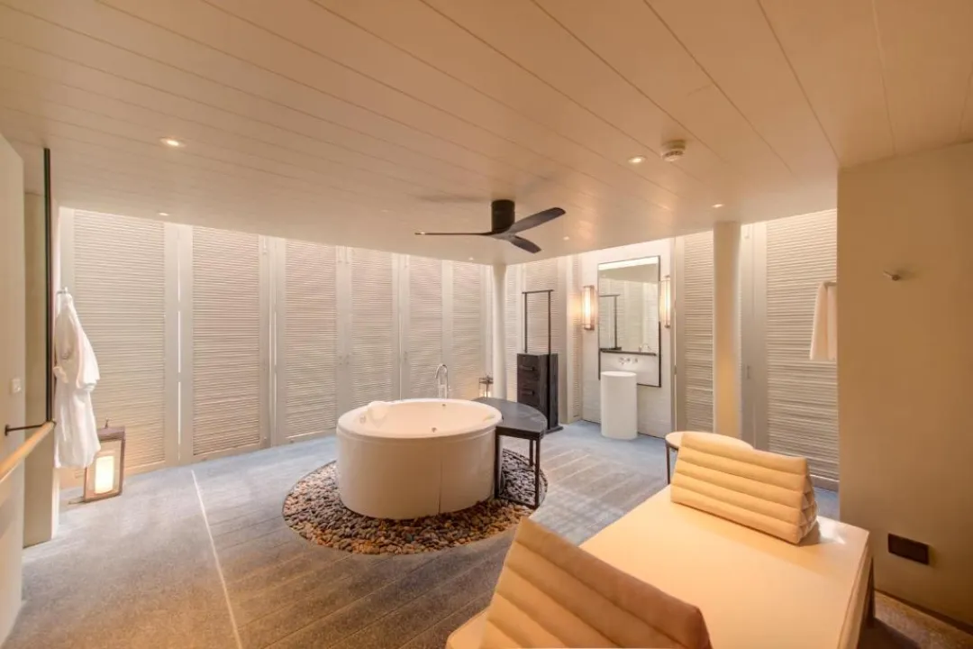 Ocean Deluxe Villa - Bathroom