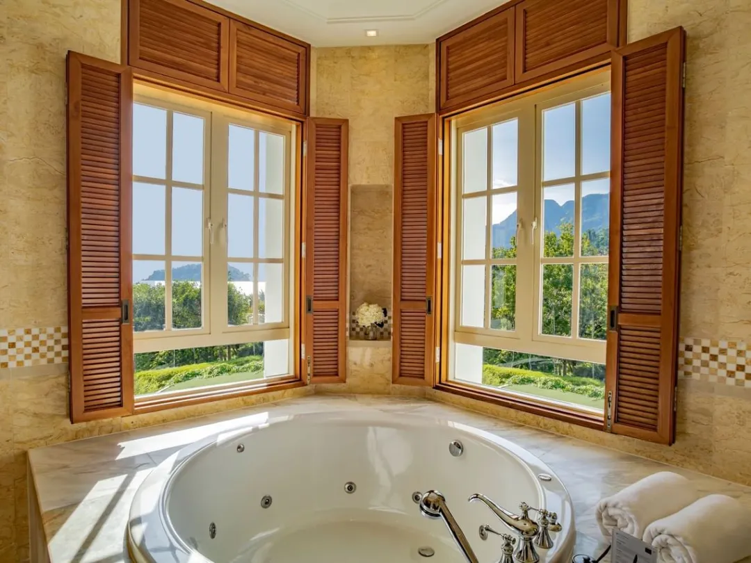 Countess Sea View Suite - Jacuzzi