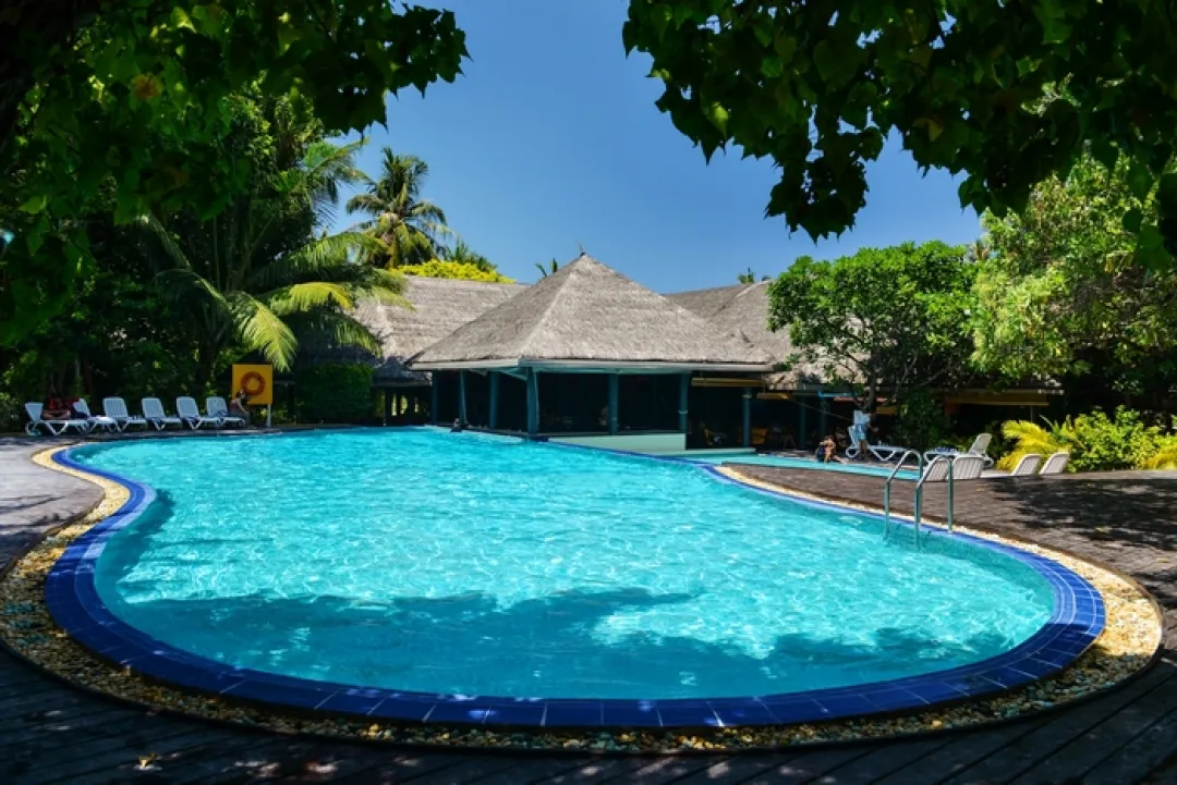 Adaaran Select Hudhuran fushi - Main Swimming Pool