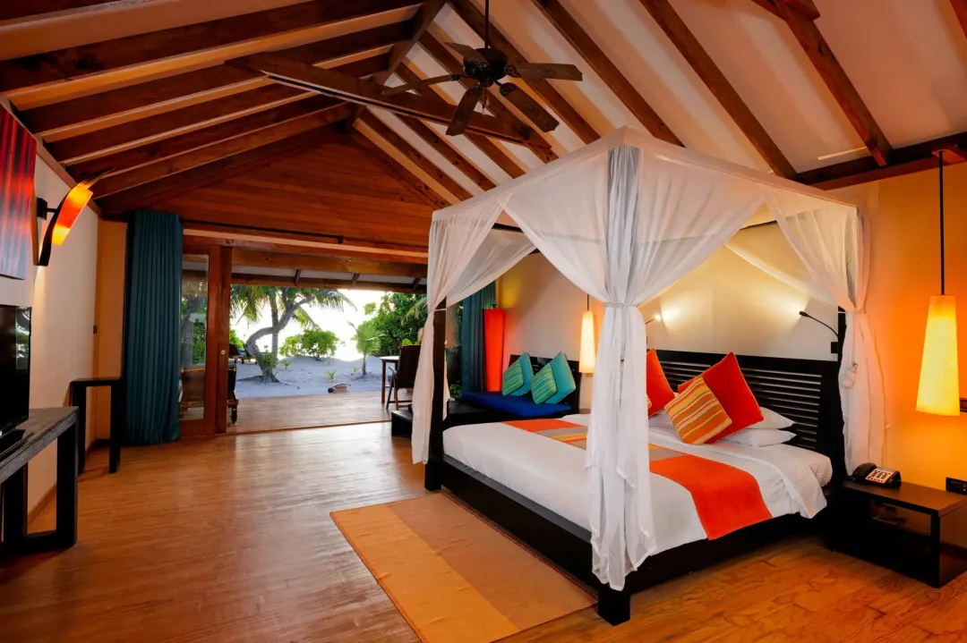 Premium Beach Villa with Whirlpool - Bedroom