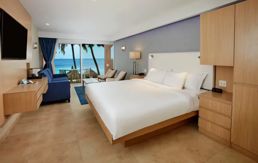 Deluxe Oceanfront King - Bedroom