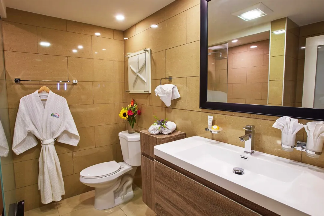 Pool View Two Bedroom Suite - Bathroom
