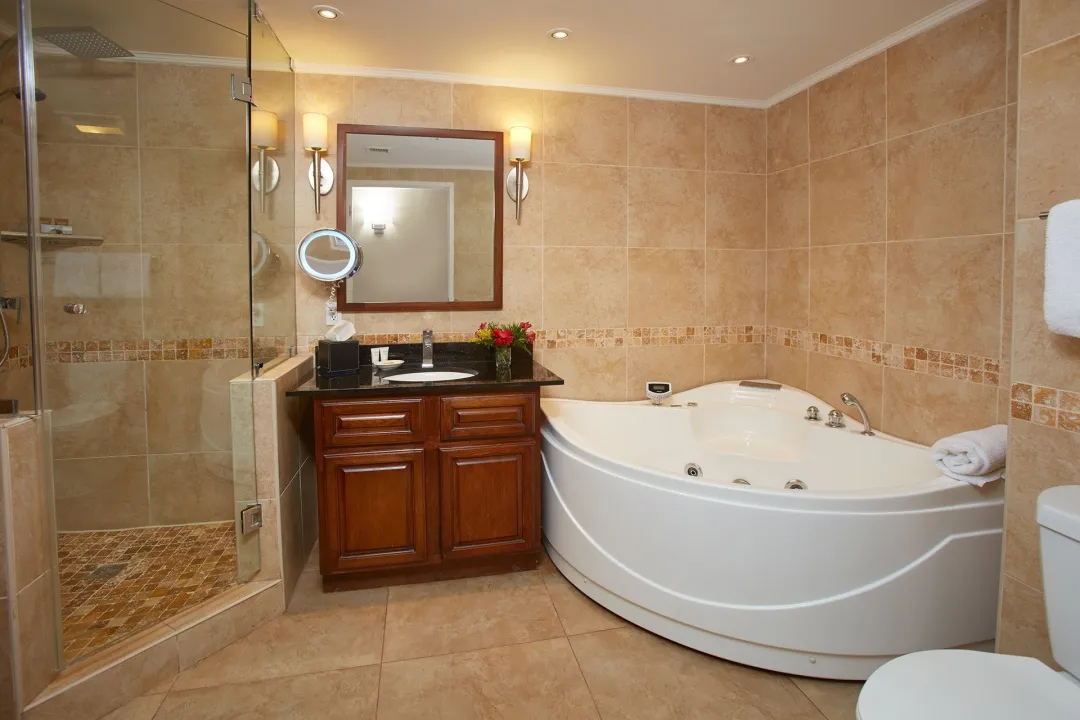 Beach Tower Studio Suite - Bathroom