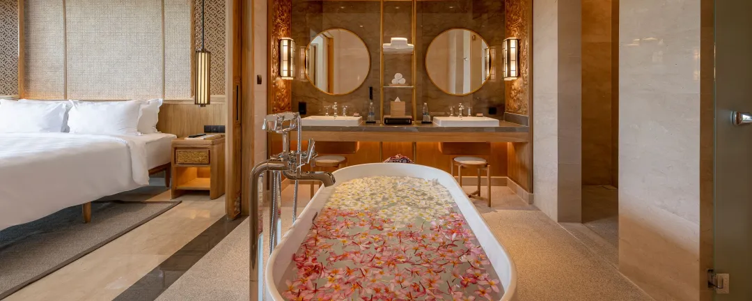 Resort View Suite - Bathroom