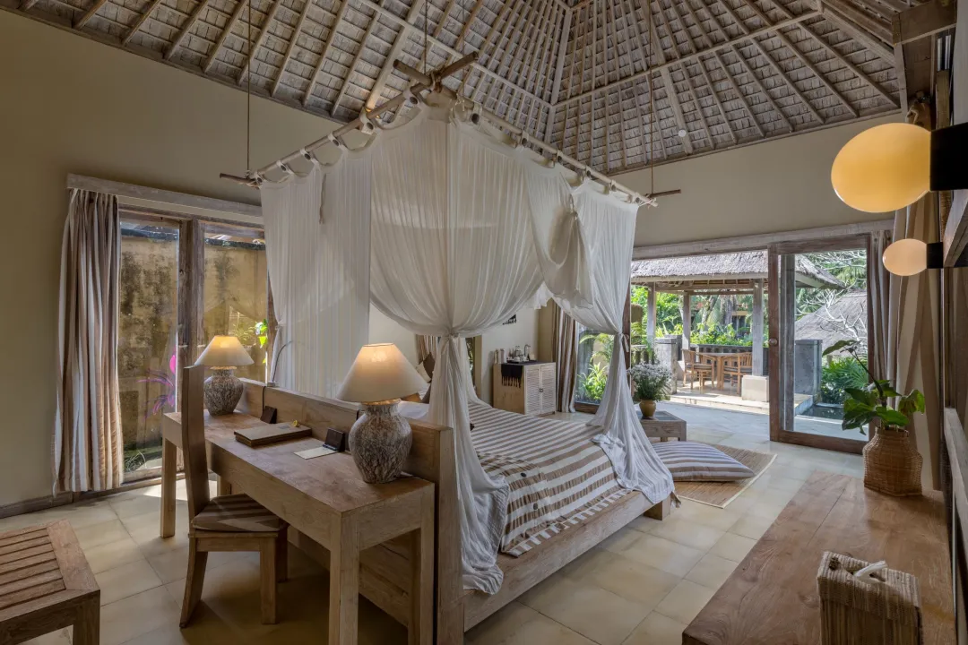 One Bedroom Pool Villa - Bedroom with Pool