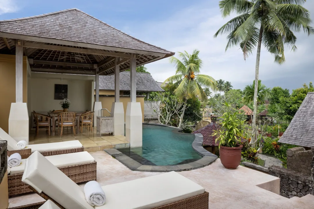 Three Bedroom Wapa Villa with Pool - Terrace Seating with Pool