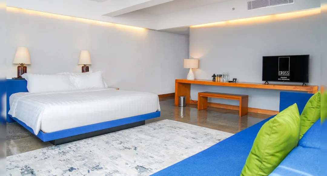 Corner Suite - Bedroom