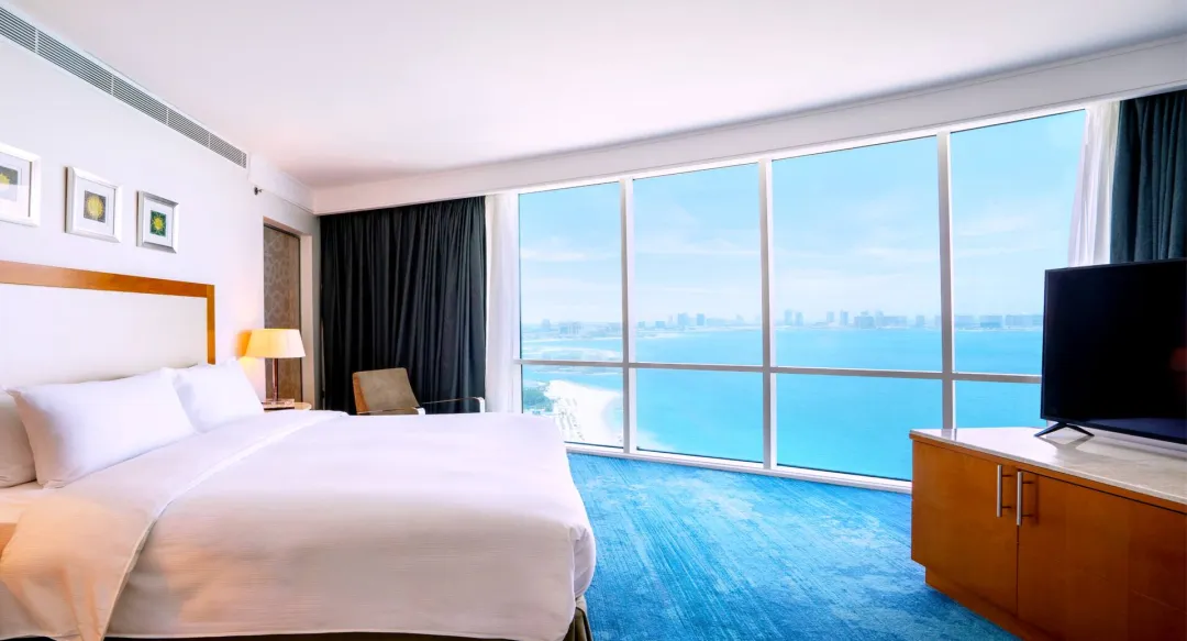 Panoramic Sea View Suite - Bedroom