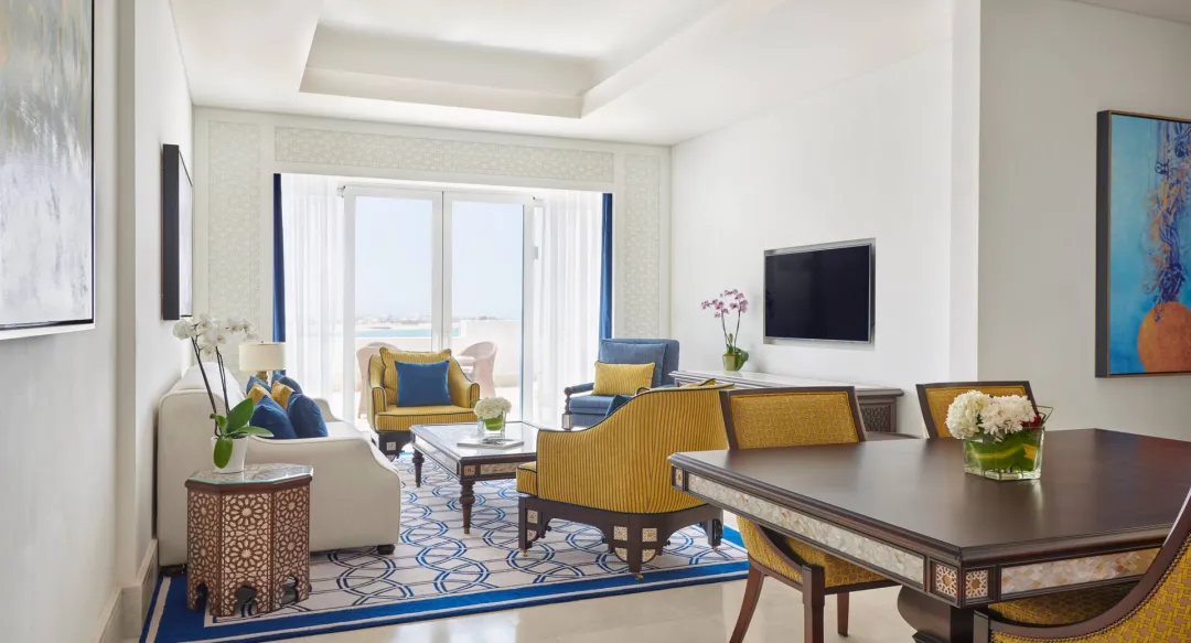 Two Bedroom Suite with Sea View - Living Aeria