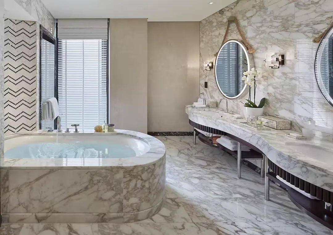 Superior Room - Bathroom