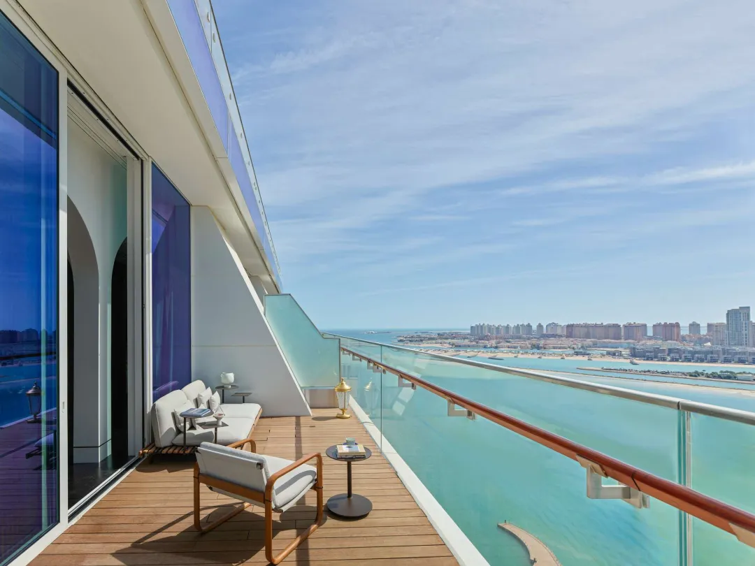 Urban Signature Suite - Balcony View