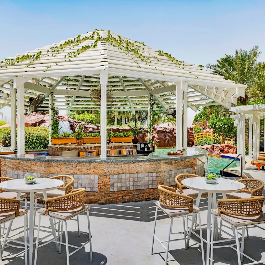 Flamingos Pool Bar & Restaurant