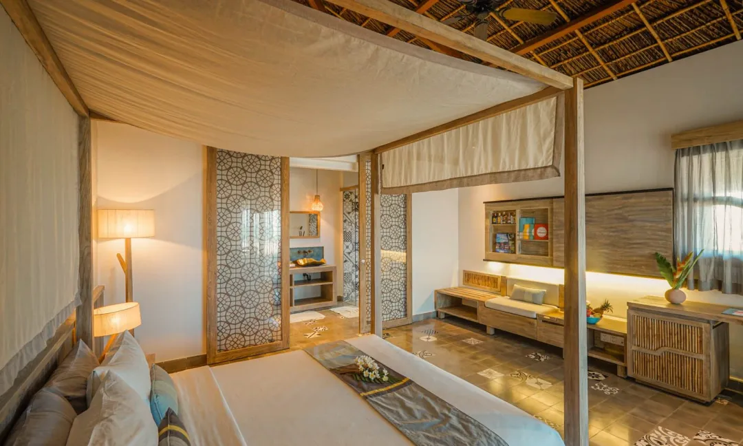 Deluxe Garden View Bungalows - Bedroom with Lounge