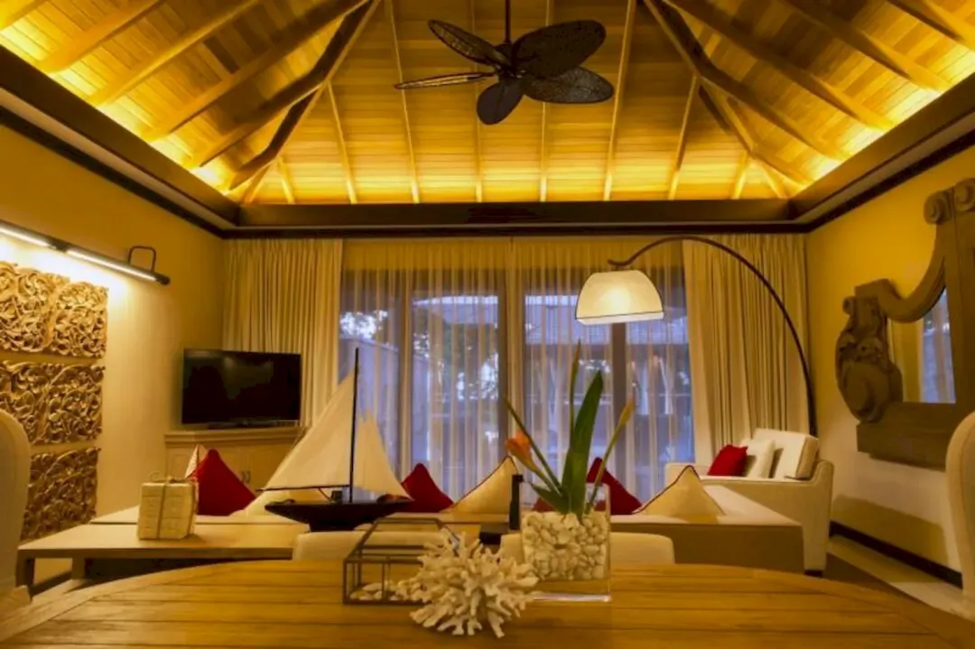 Grand Beach Pool Villa - Living Room