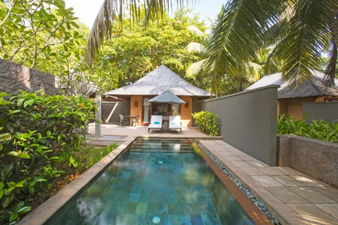 One Bedroom Beach Villa - Pool View